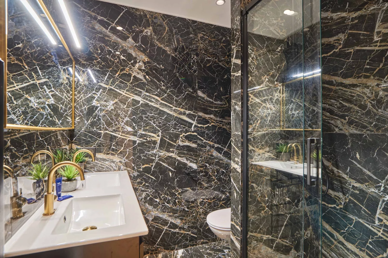 CORTAMBERT - Niet-getagd