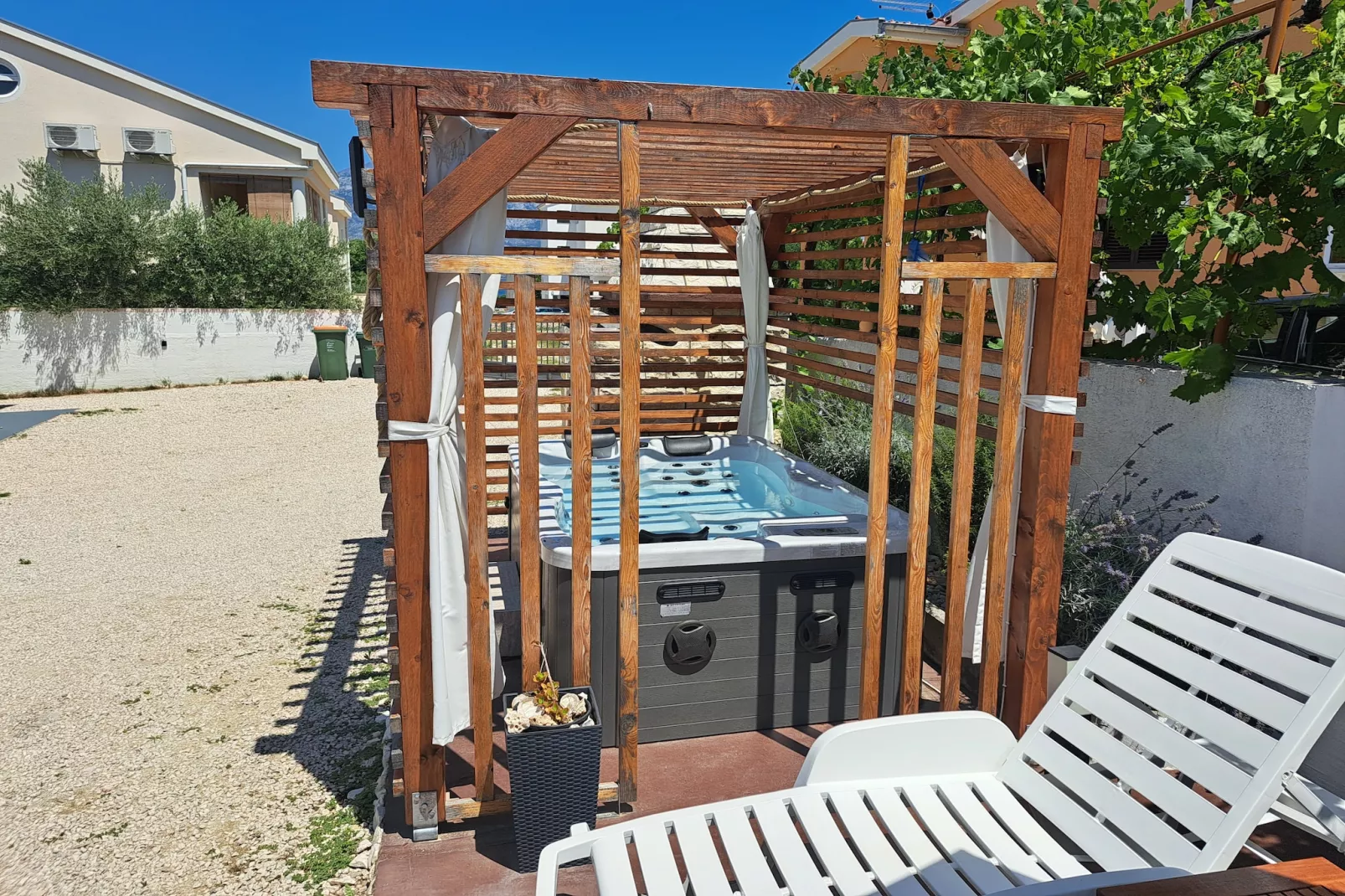 Apartment Sany 1 with jacuzzi - Terras