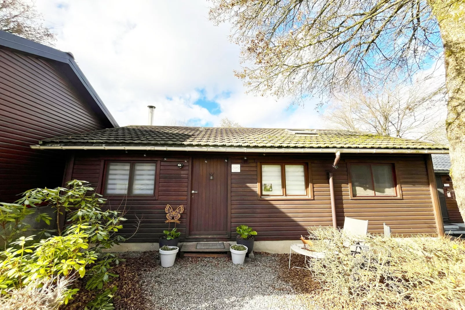 Chalet du temps suspendu - Buitenkant zomer