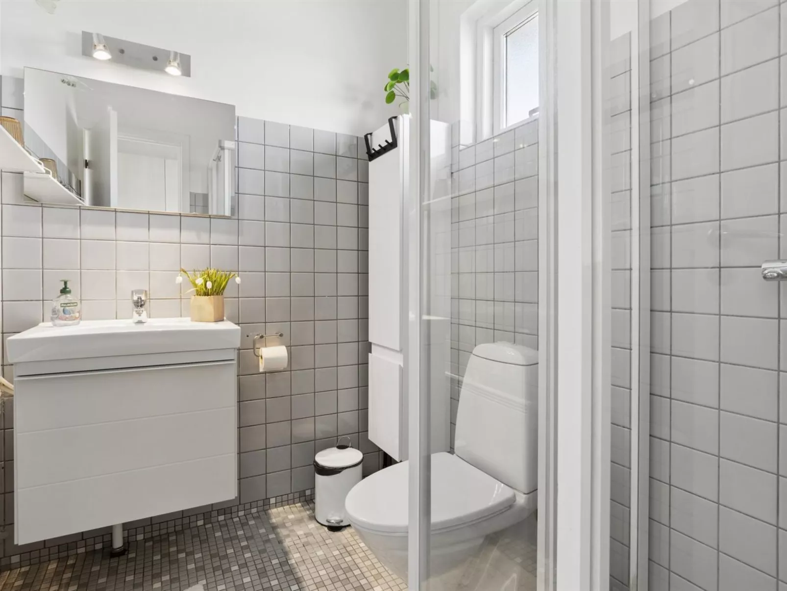 "Folki" - 300m from the sea - Binnen