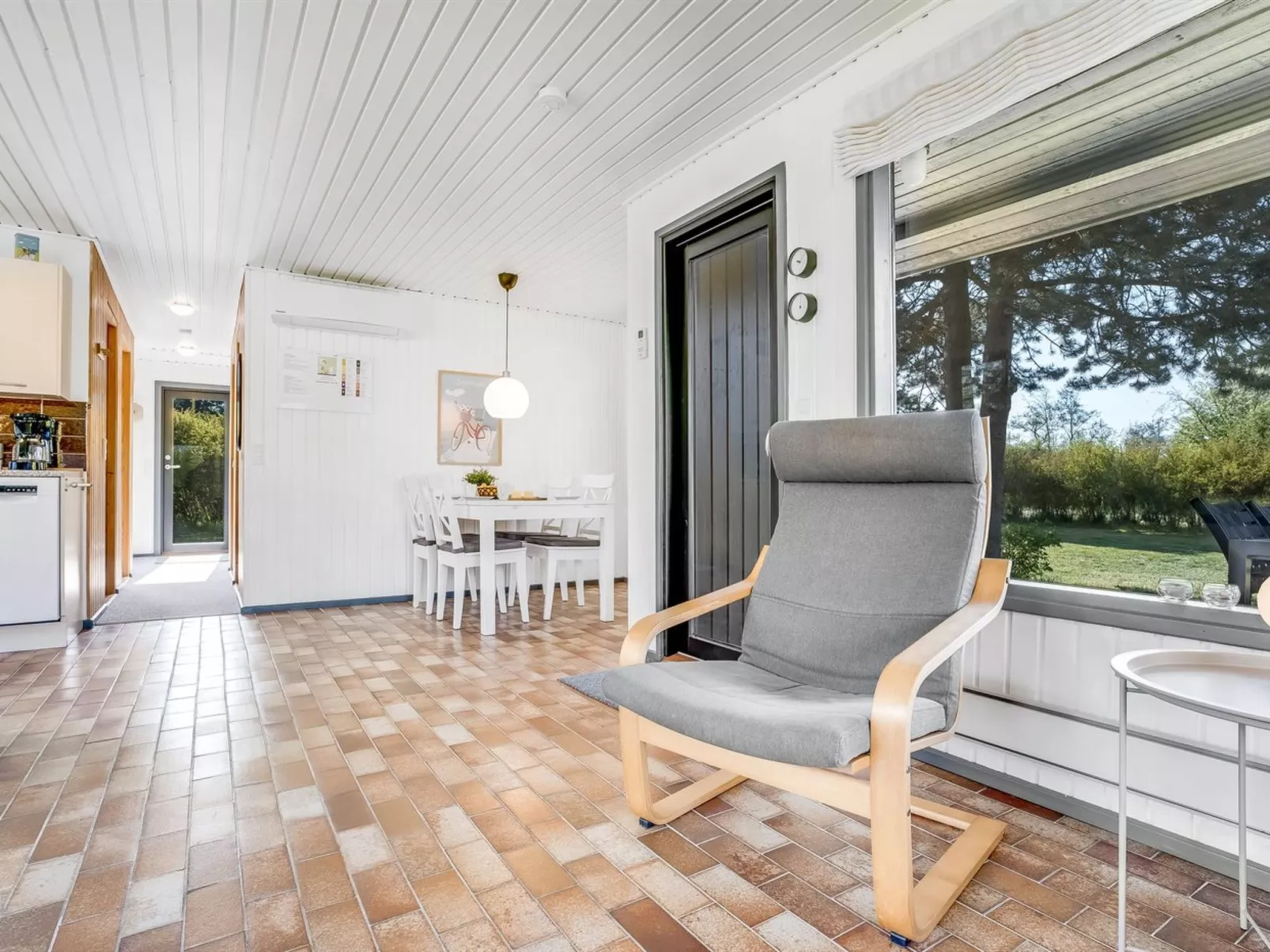 "Lars" - 250m from the sea - Binnen