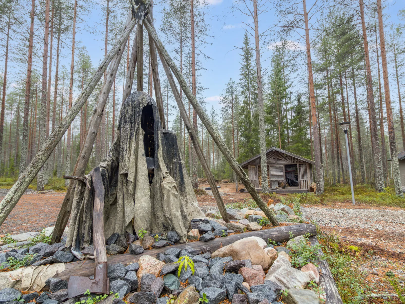 Lystikämän helmi - Binnen
