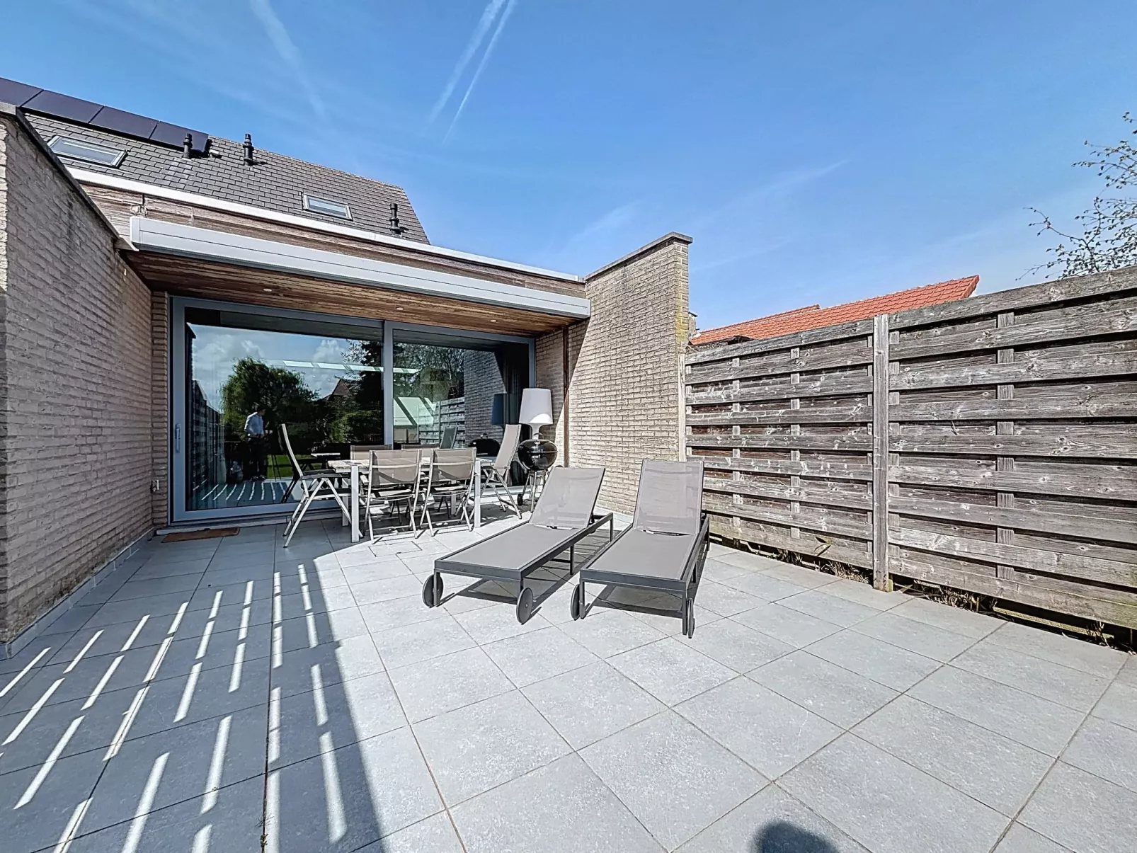 Stella Maris with garage and garden - Buiten