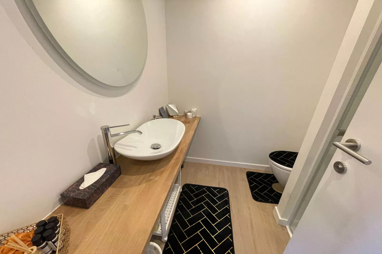 One Lux Stay Near Antwerp Central Grande Deluxe 3 bedroom suite - Badkamer