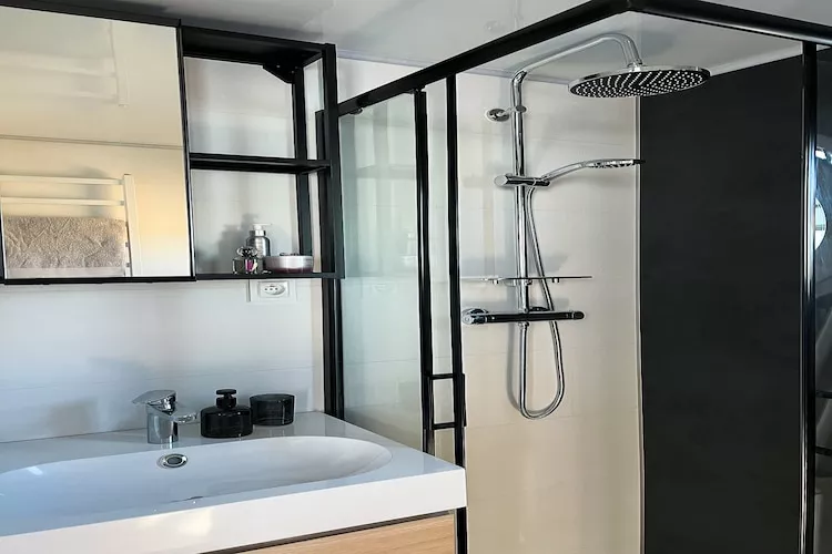 Domek na wodzie dla 6 osób - Badkamer