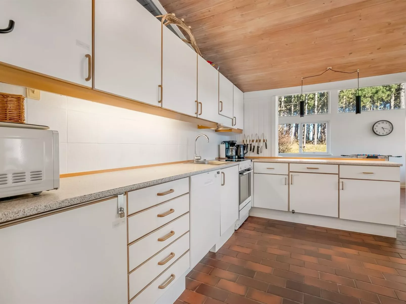 "Keyla" - 50m from the sea - Binnen