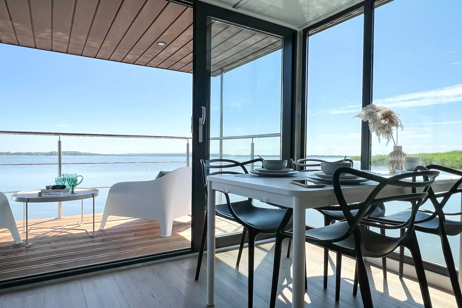 Domek na wodzie dla 6 osób - Terrasbalkon