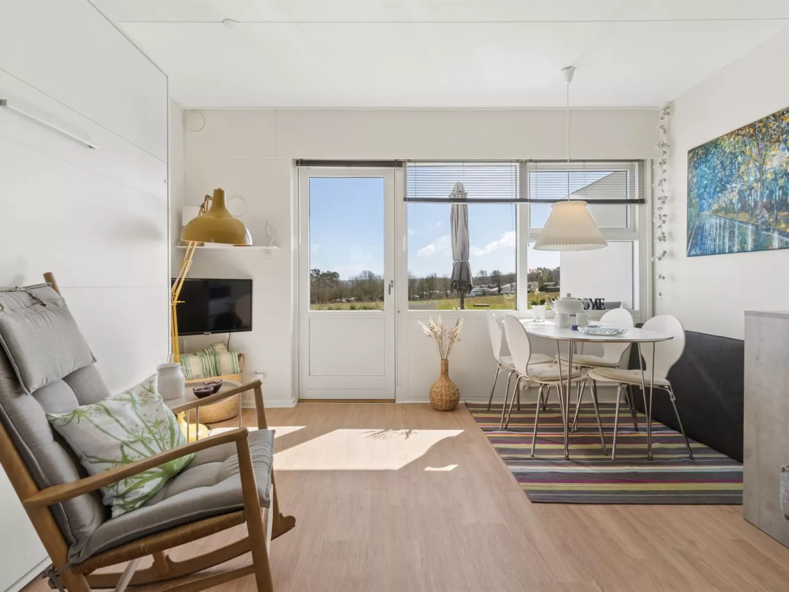 "Folki" - 300m from the sea - Binnen