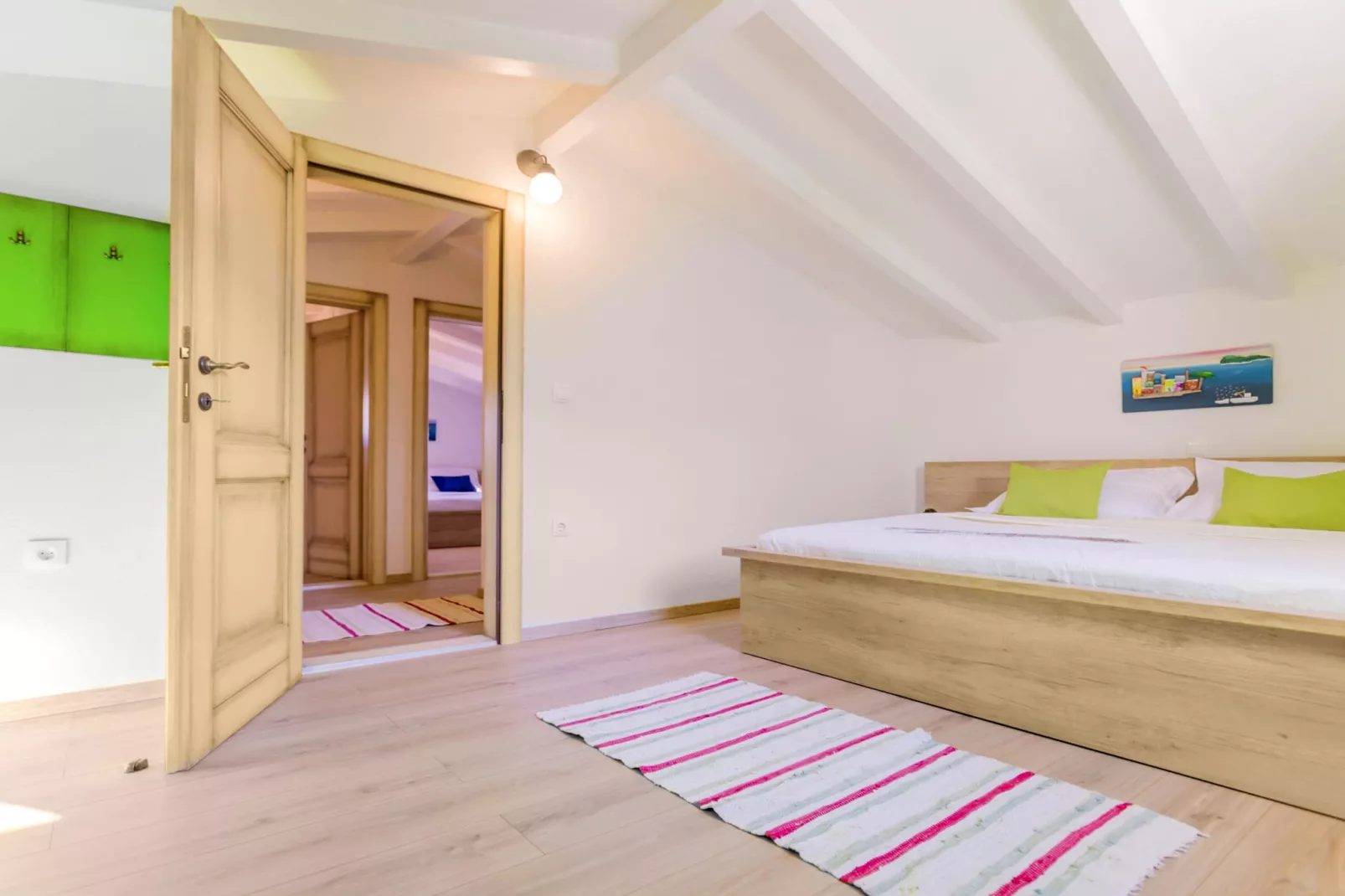 Rustic Villa Fragola with heated pool - Slaapkamer