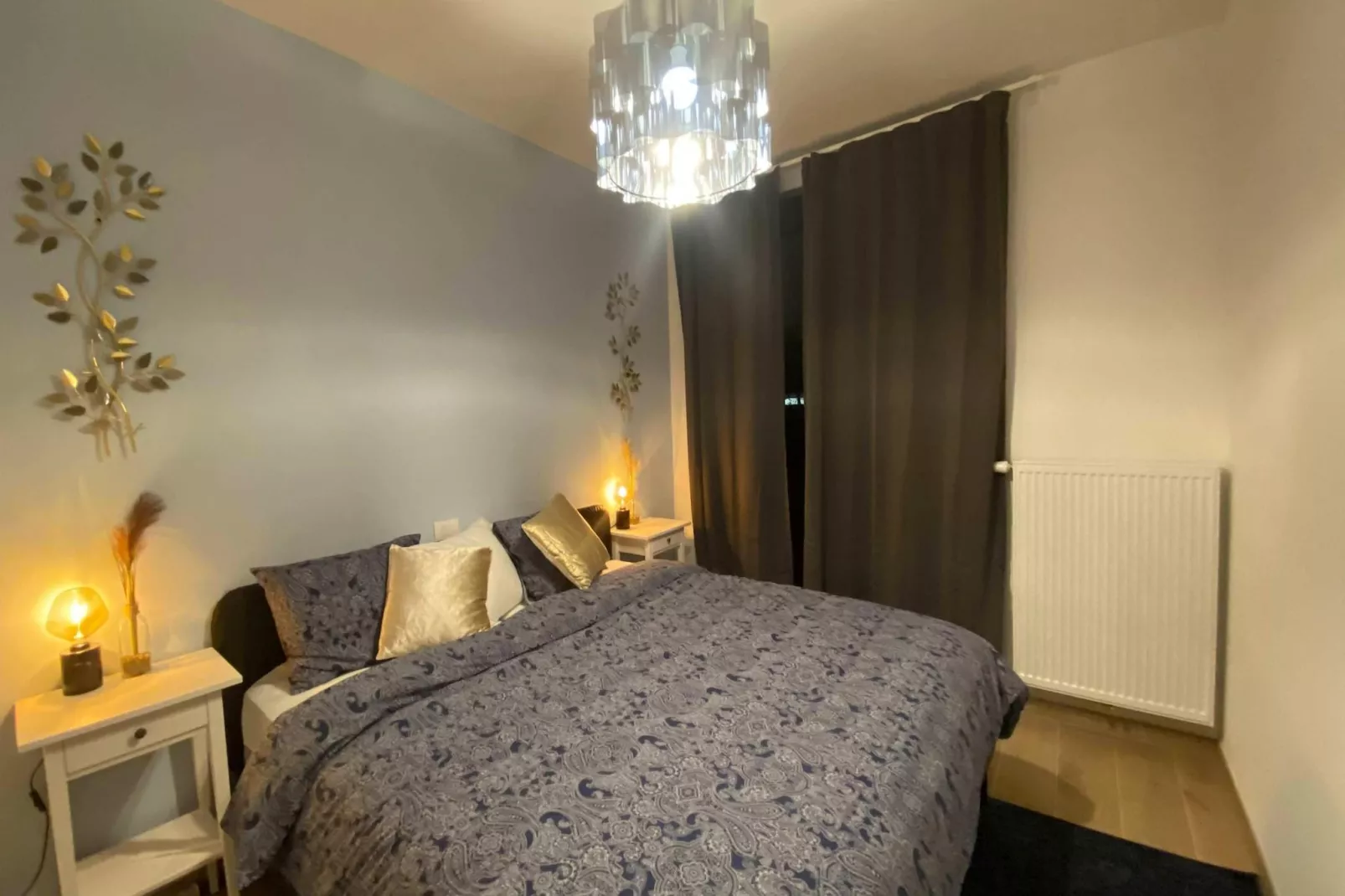 Luxury 2BR 2BA Near Fashion District by OneLuxStay - Slaapkamer