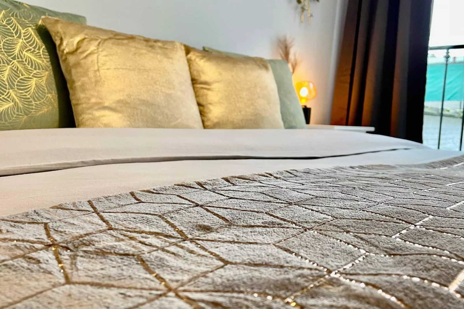 Luxury 2BR 2BA Near Fashion District by OneLuxStay - Slaapkamer