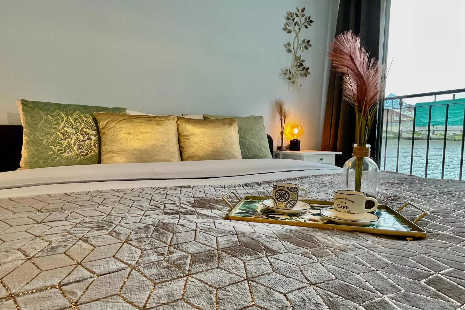 Luxury 2BR 2BA Near Fashion District by OneLuxStay - Slaapkamer