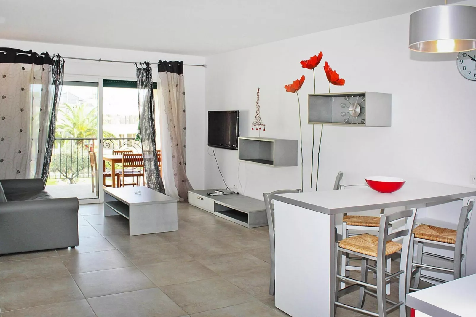 Residence Marea Resort Sainte Lucie-de-Moriani / Bungalow/4 - Woonkamer