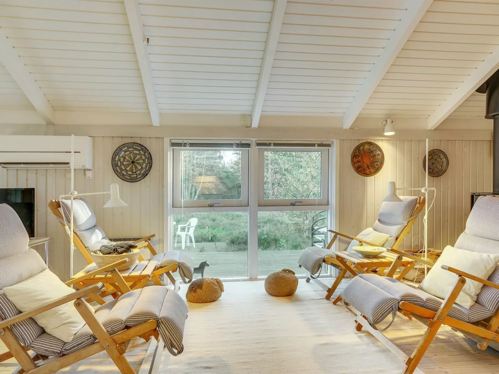 "Helmtrud" - 500m from the sea - Binnen