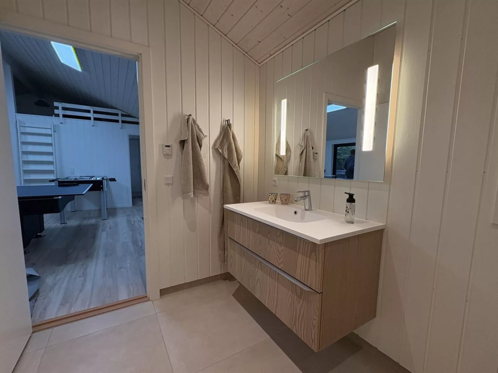 "Antonina" - 775m from the sea - Binnen