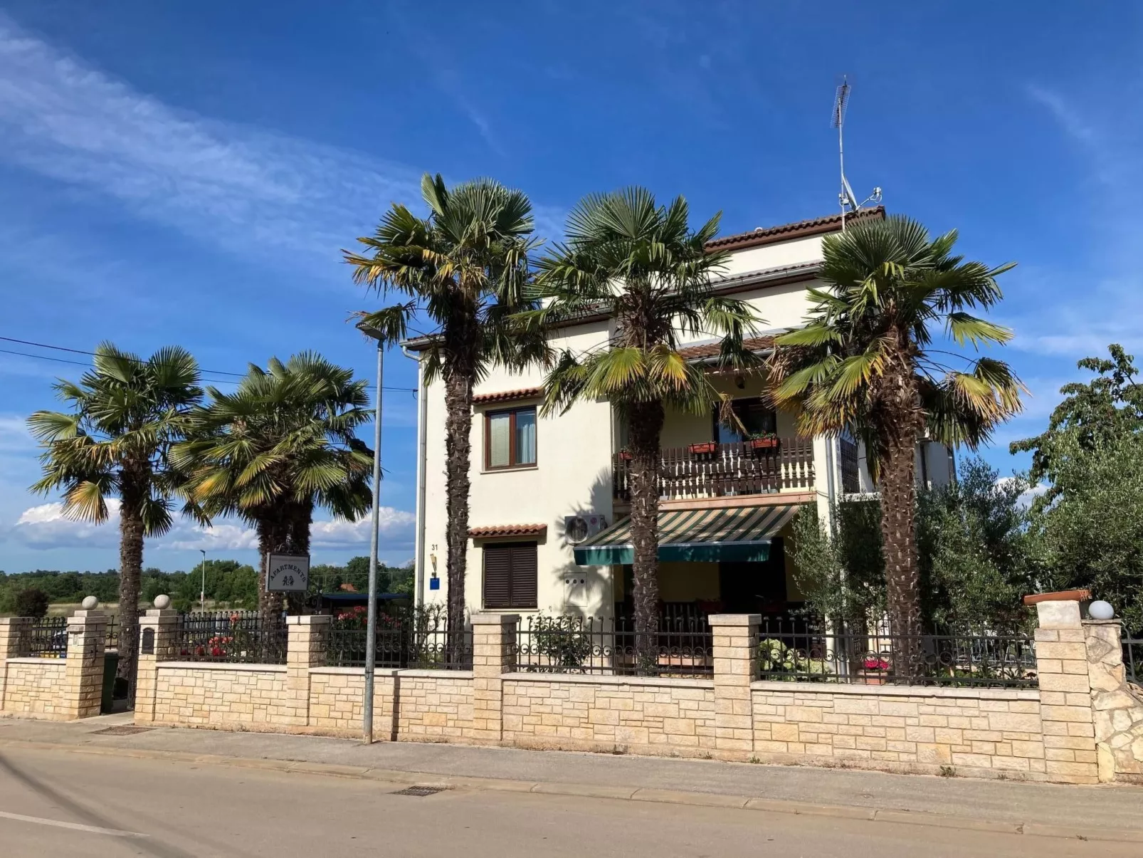 Mit Terrasse - Image-tags.info