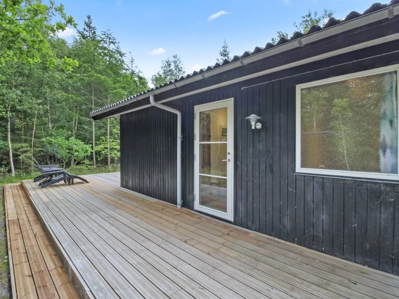 "Chrissie" - 150m from the sea - Buiten