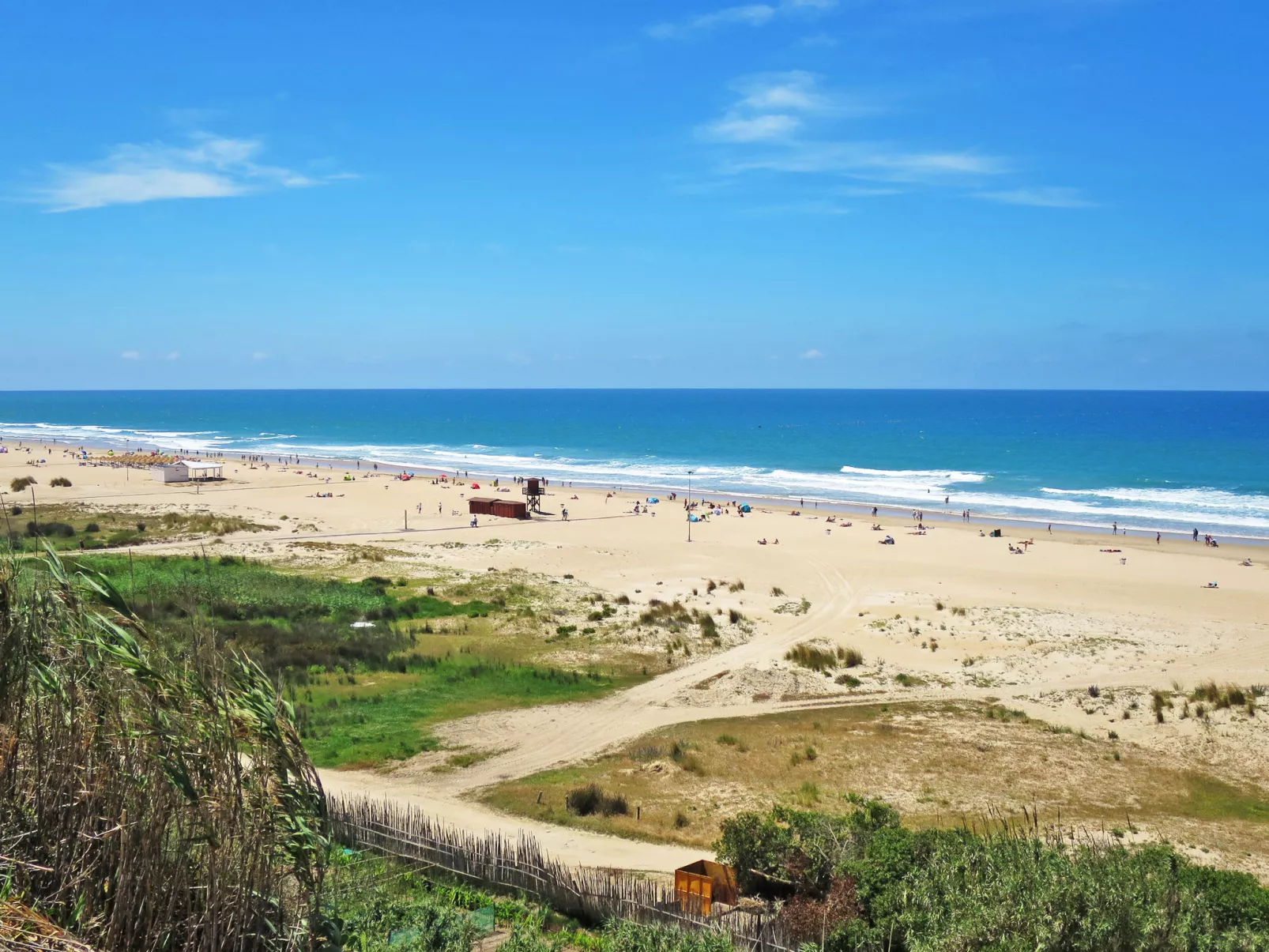 In Conil De La Frontera mit gemeinsamem Pool, Grill und Garten - Omgeving
