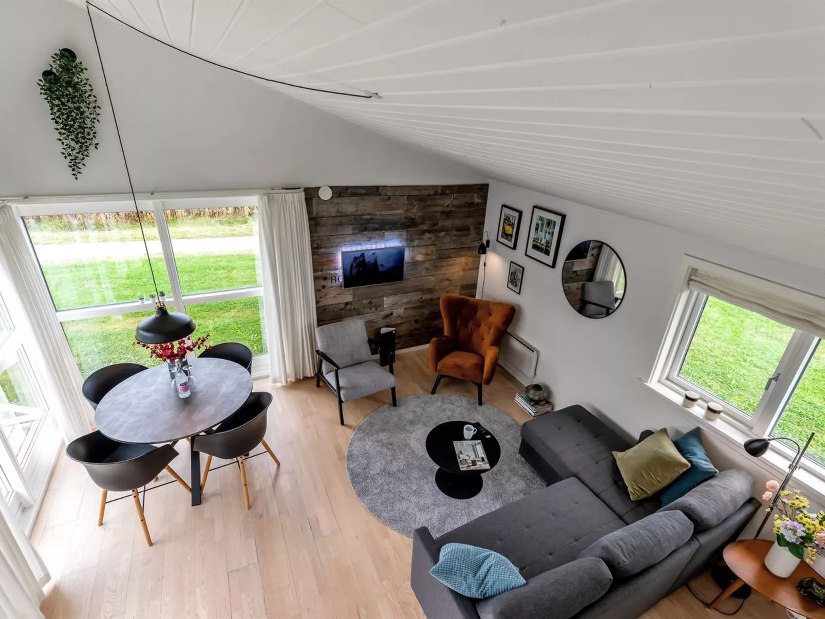 "Helemine" - 2.8km from the sea - Binnen