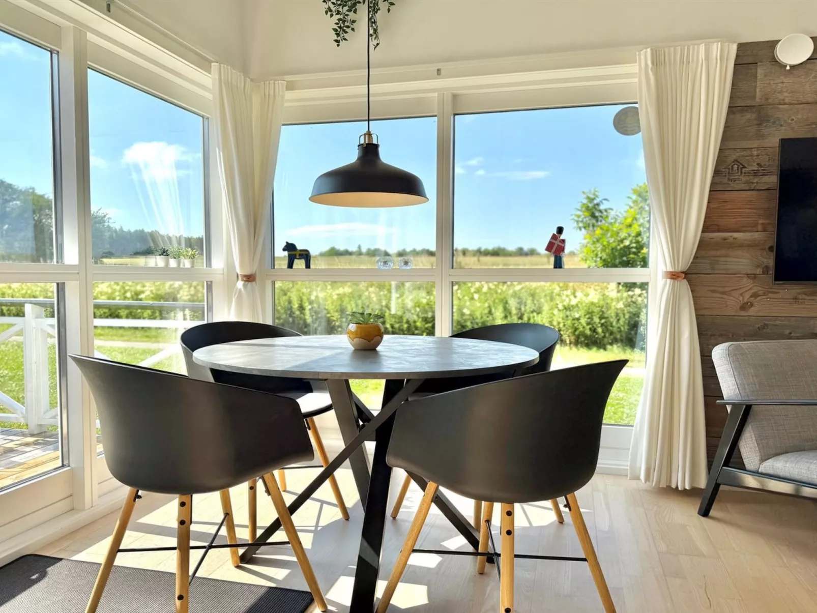 "Helemine" - 2.8km from the sea - Binnen