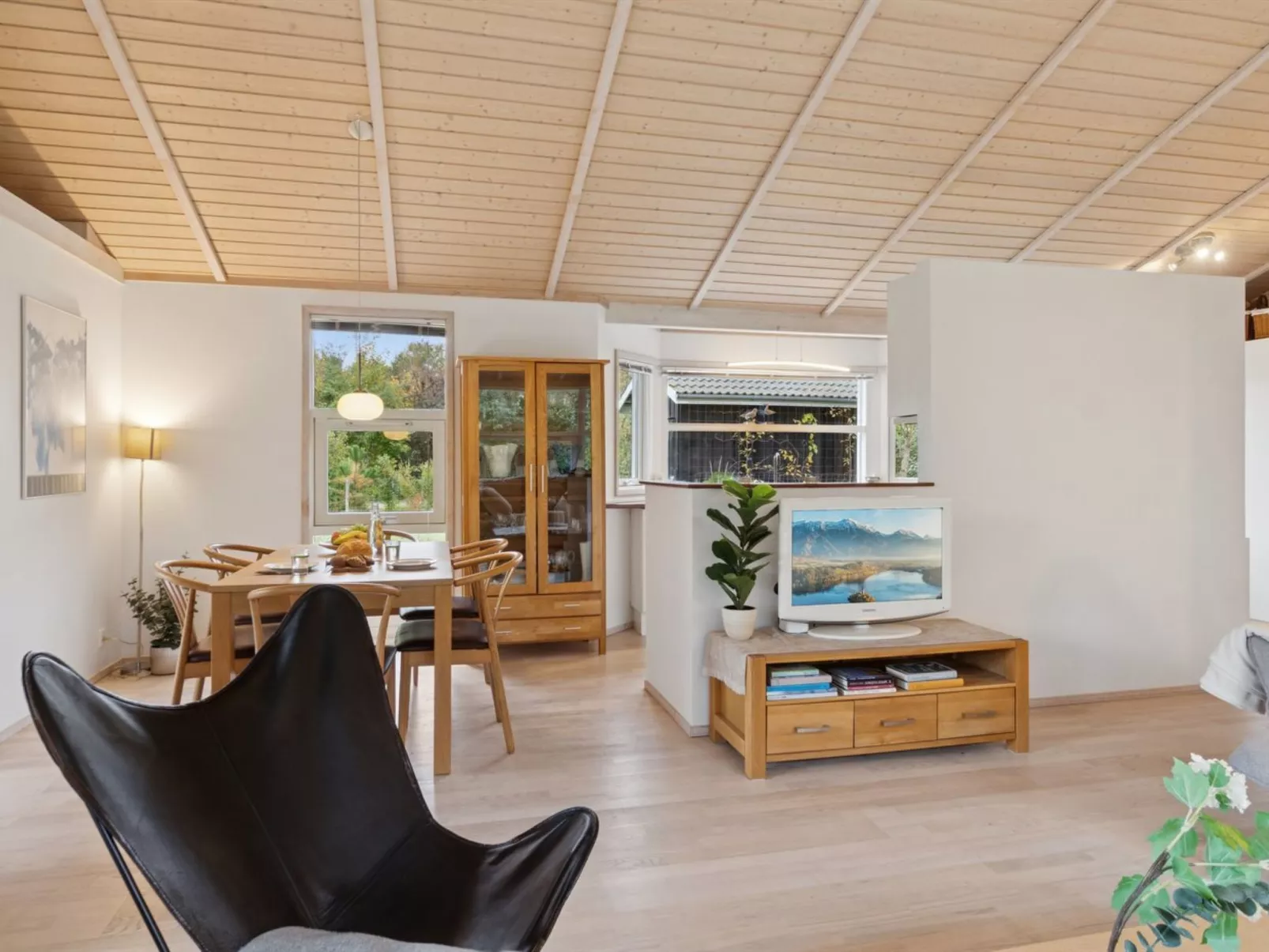 "Angelika" - 1.3km from the sea - Binnen