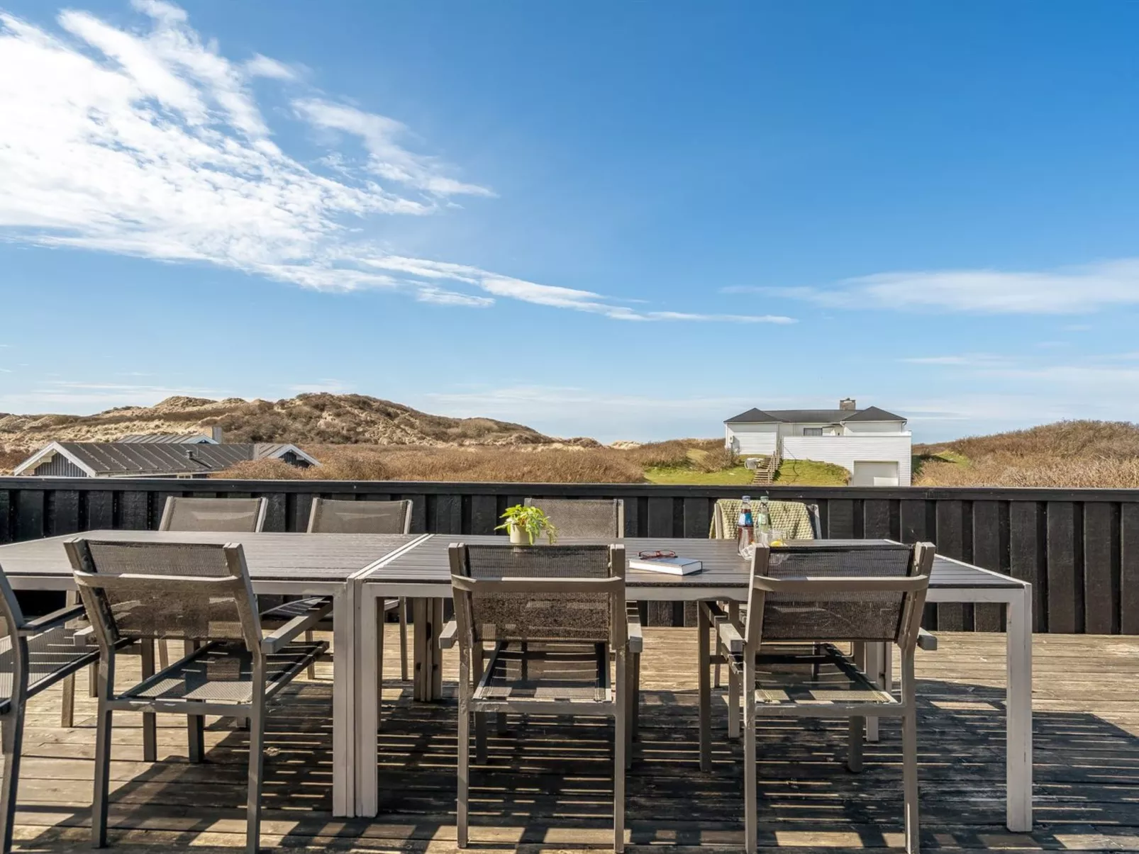 "Rutha" - 45m from the sea - Buiten