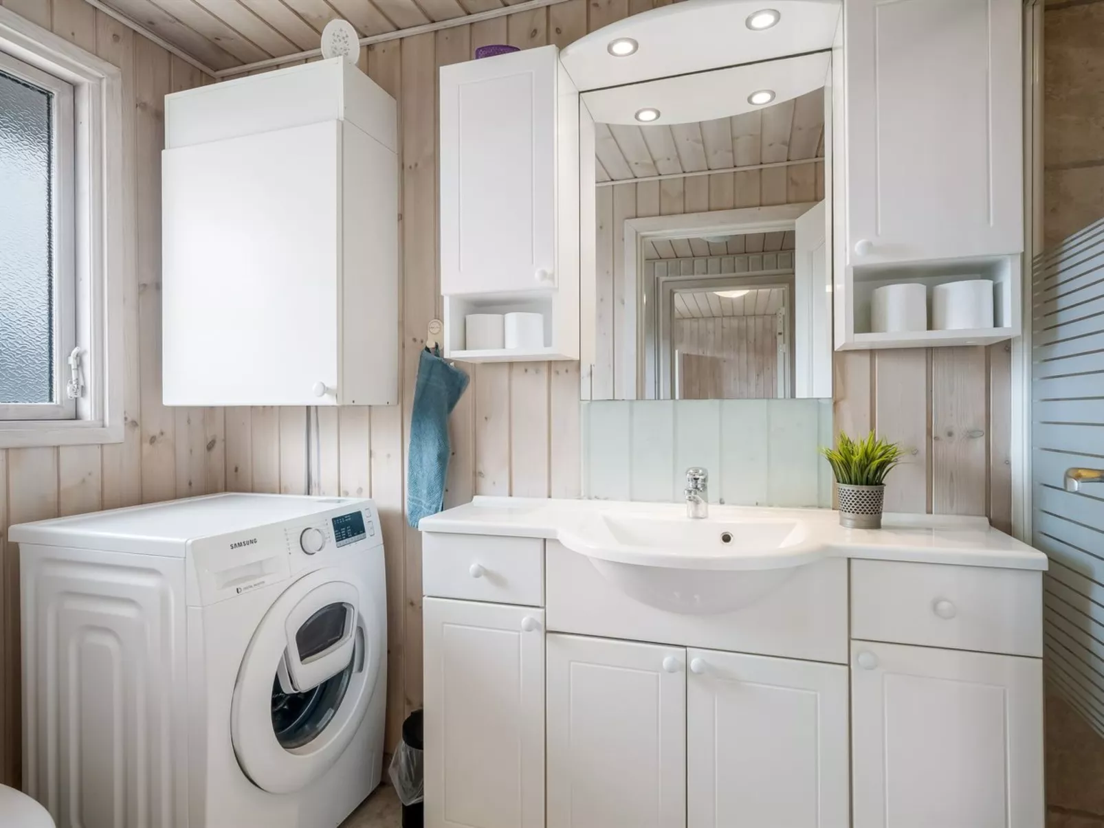 "Fabiola" - 200m from the sea - Binnen