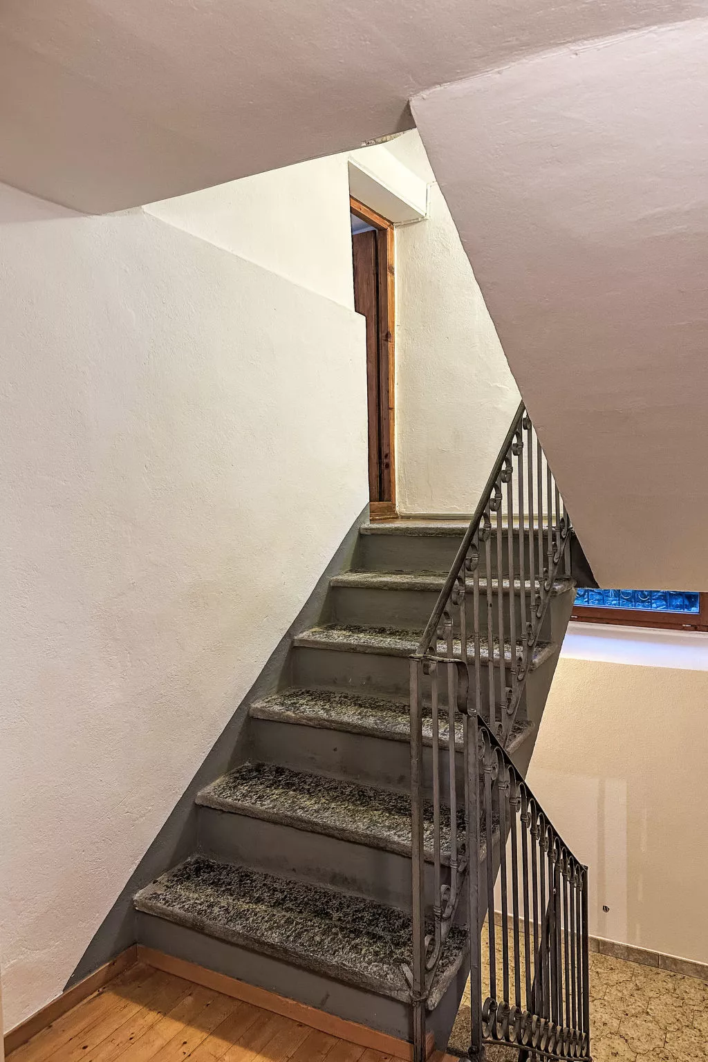 Waterfall House - Binnen