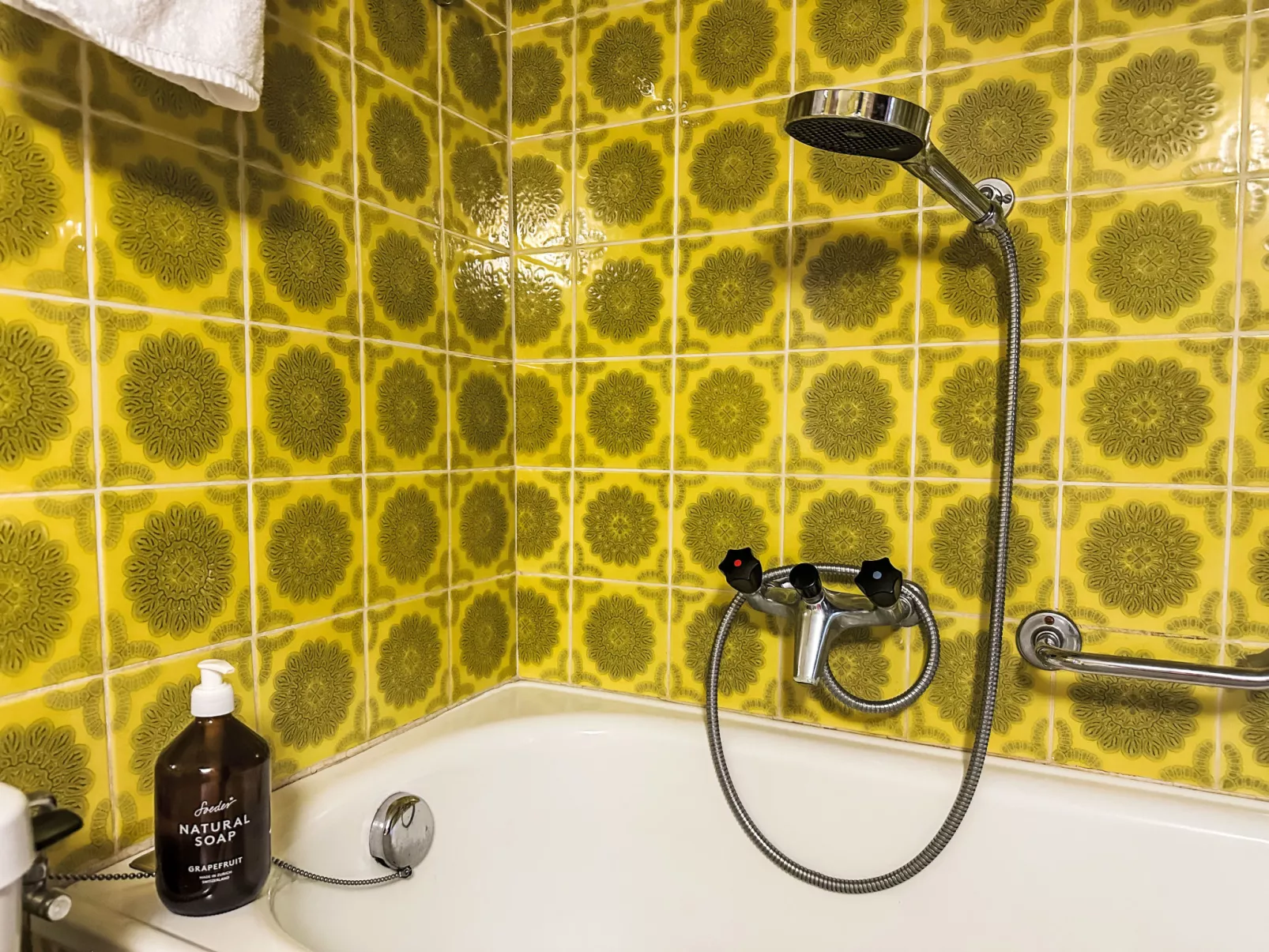 Waterfall House - Binnen