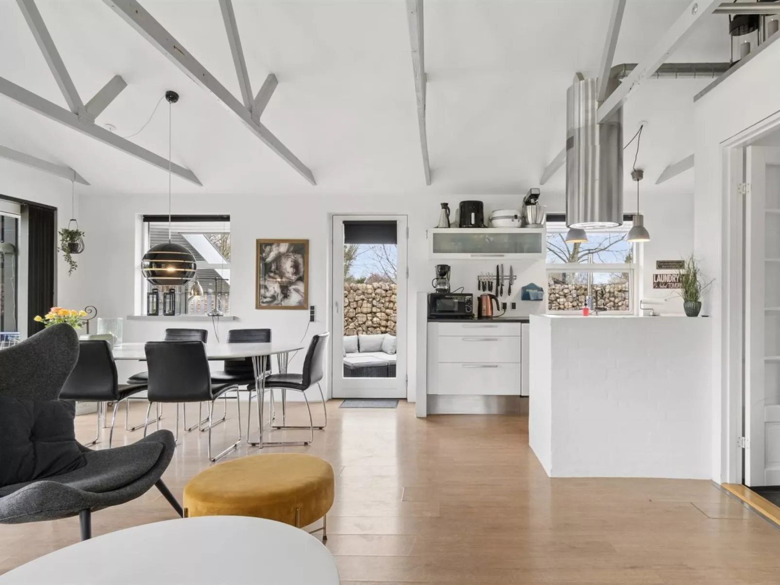 "Sida" - 1.5km from the sea - Binnen