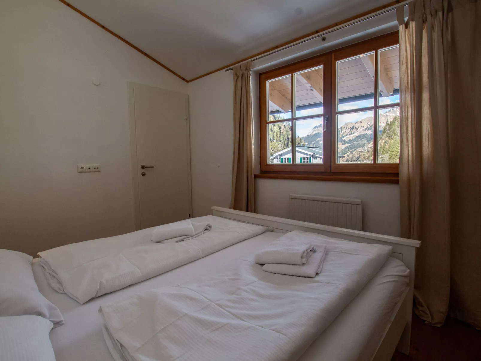 Lodge Enzian 194 im Tauerndorf Enzingerboden - Binnen