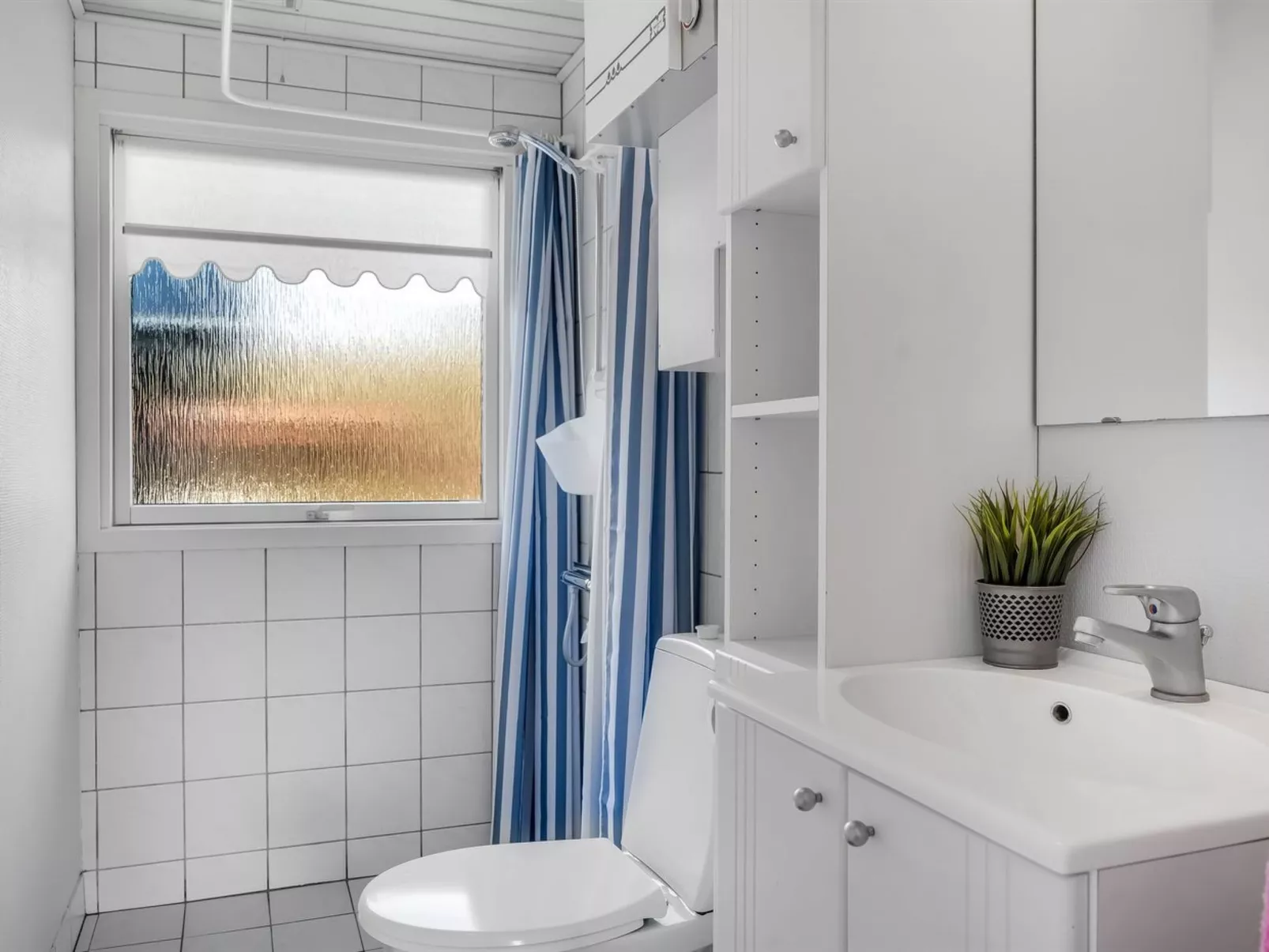 "Jytte" - 800m to the fjord - Binnen