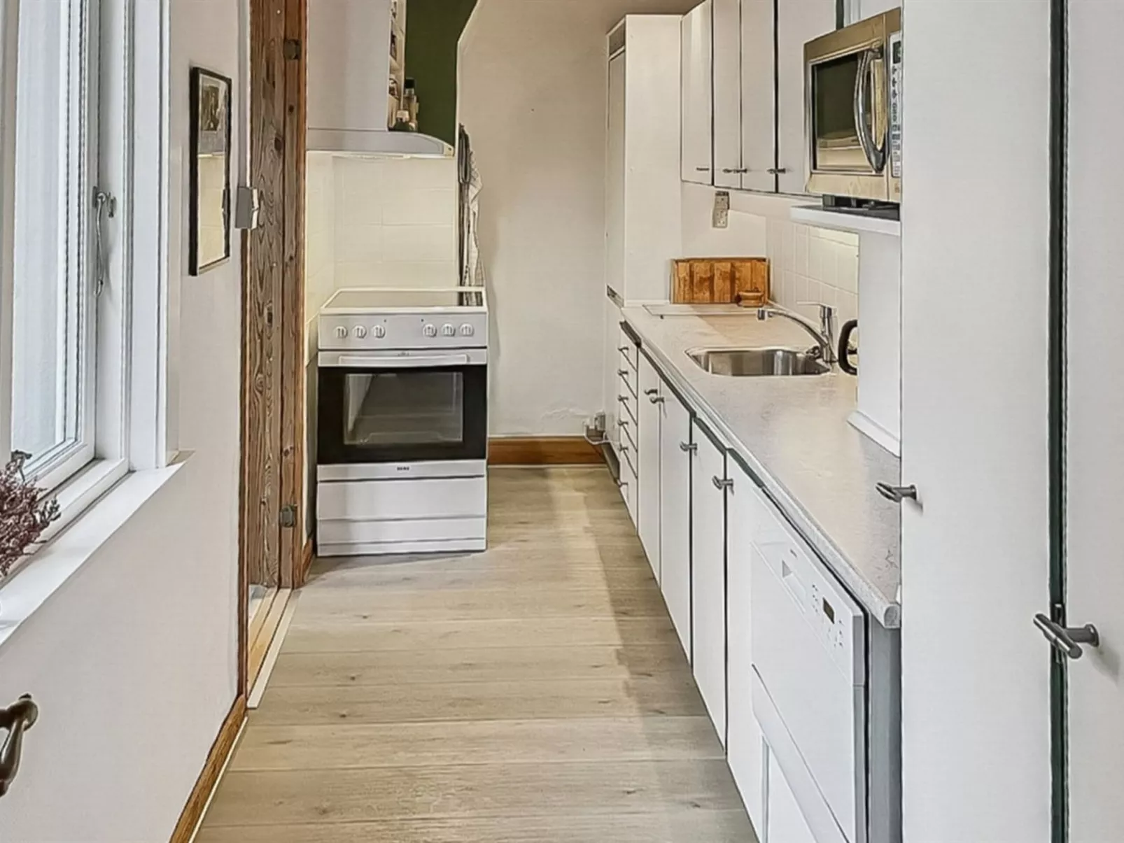 "Cedomir" - 400m from the sea - Binnen