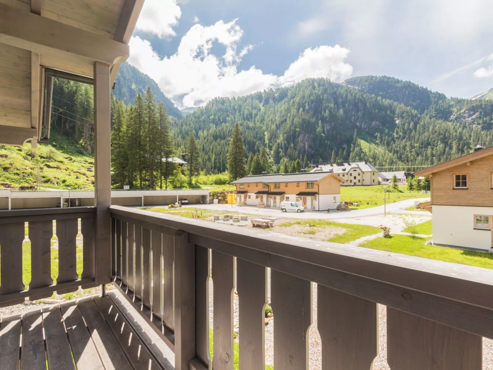 Lodge Weißsee 160 im Tauerndorf Enzingerboden - Buiten