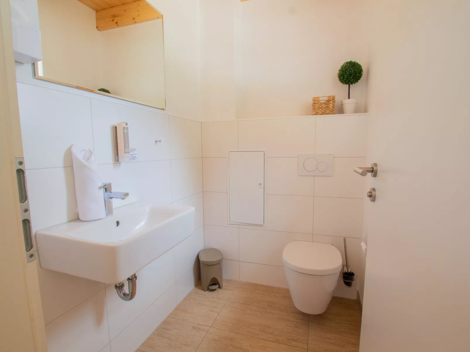 Lodge Enzian 194 im Tauerndorf Enzingerboden - Binnen