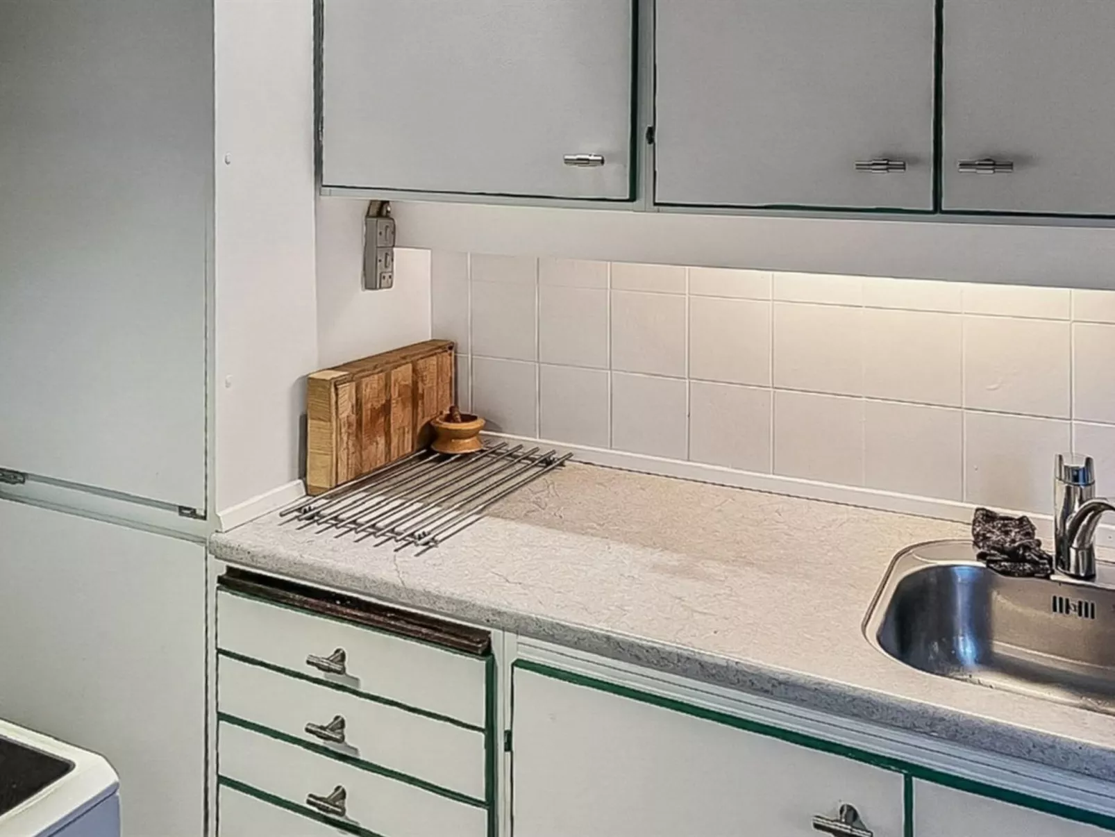 "Cedomir" - 400m from the sea - Binnen