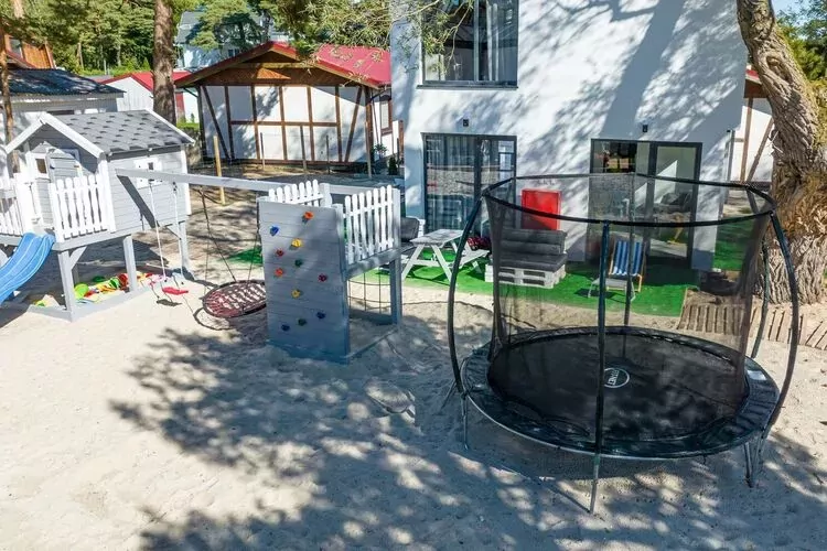 Dom dla 6 osób z antresolą-Buitenkant zomer