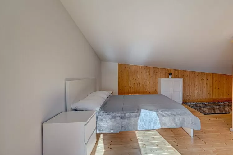 Dom dla 6 osób z antresolą-Slaapkamer
