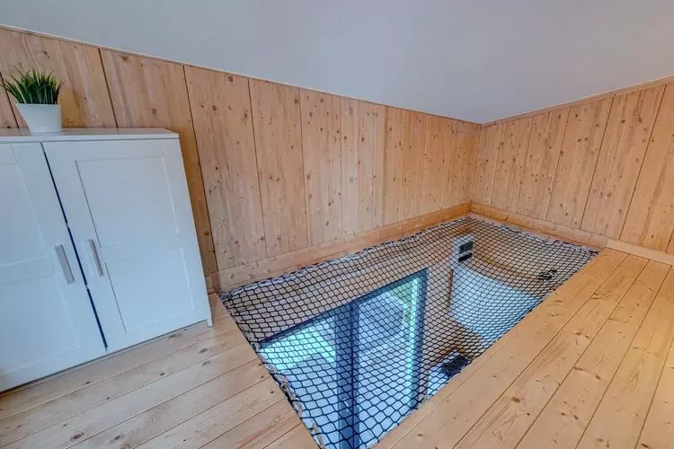 Dom dla 6 osób z antresolą-Slaapkamer