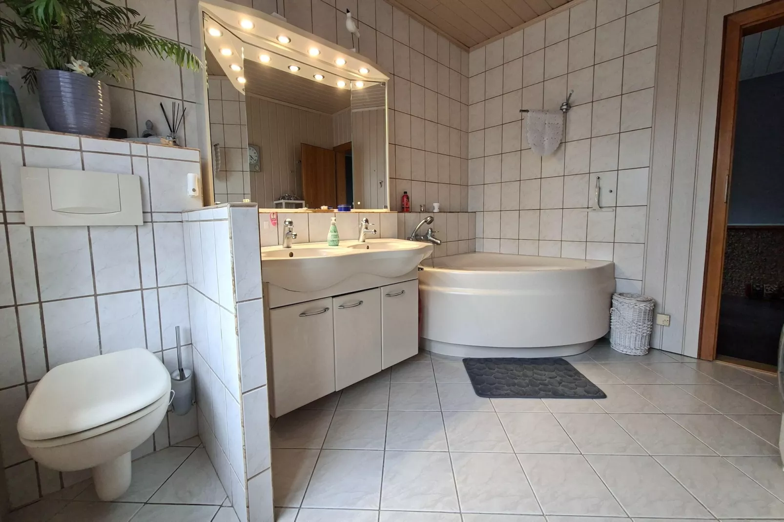 Ferienwohnung OG Staßfurt Schnittke - Badkamer