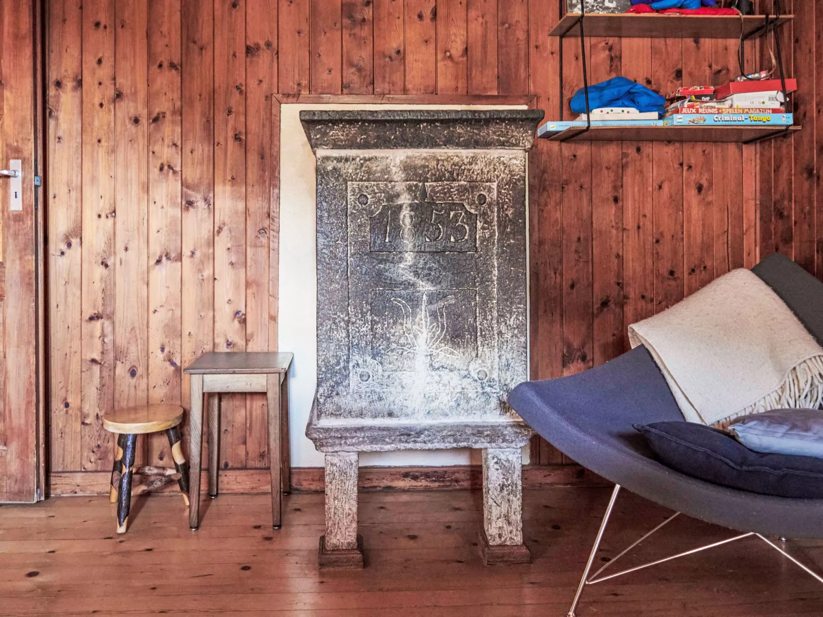 Waterfall House - Binnen