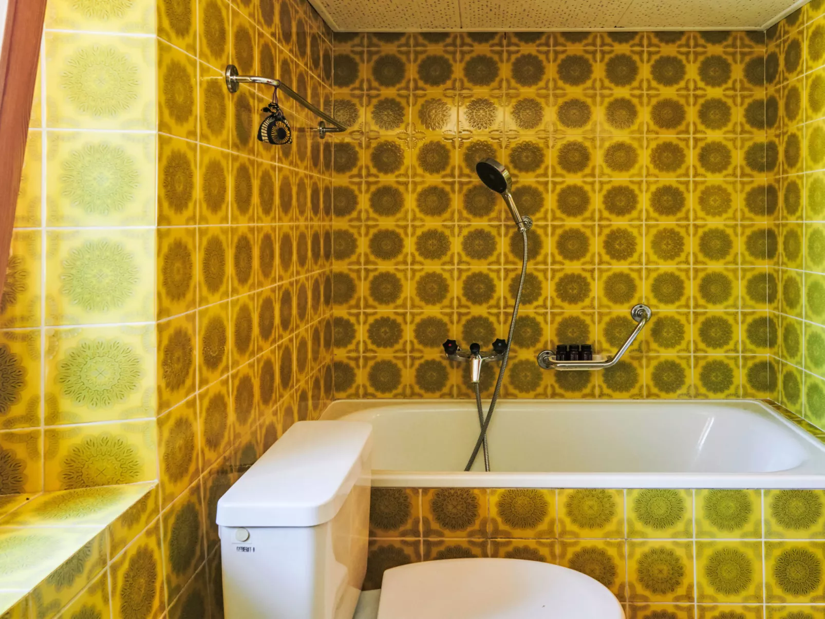 Waterfall House - Binnen