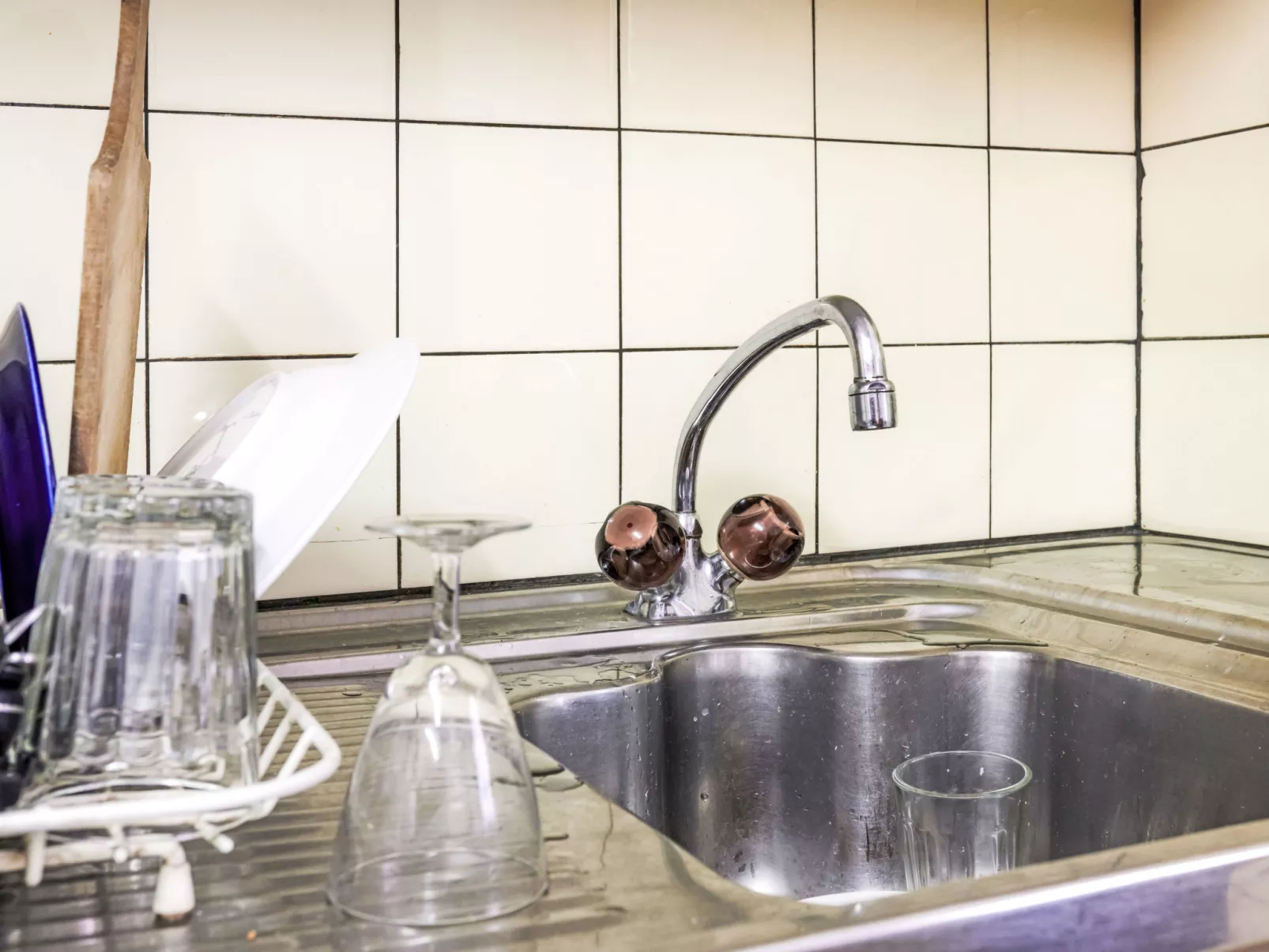 Waterfall House - Binnen