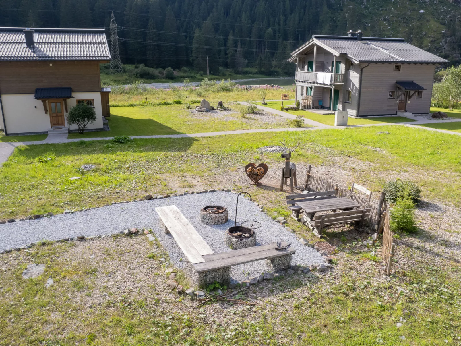 Lodge Weißsee 160 im Tauerndorf Enzingerboden - Buiten