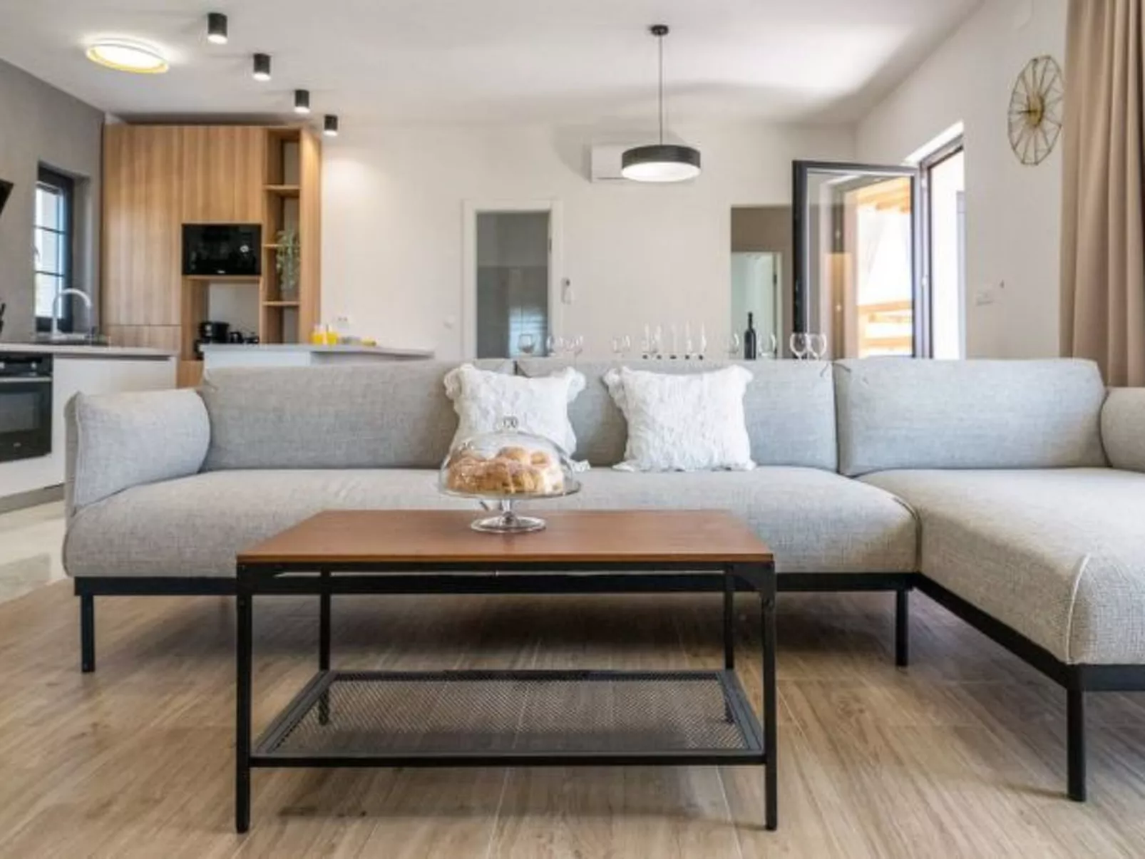 Magnificent Villa Oasis with extra large heated po - Image-tags.info