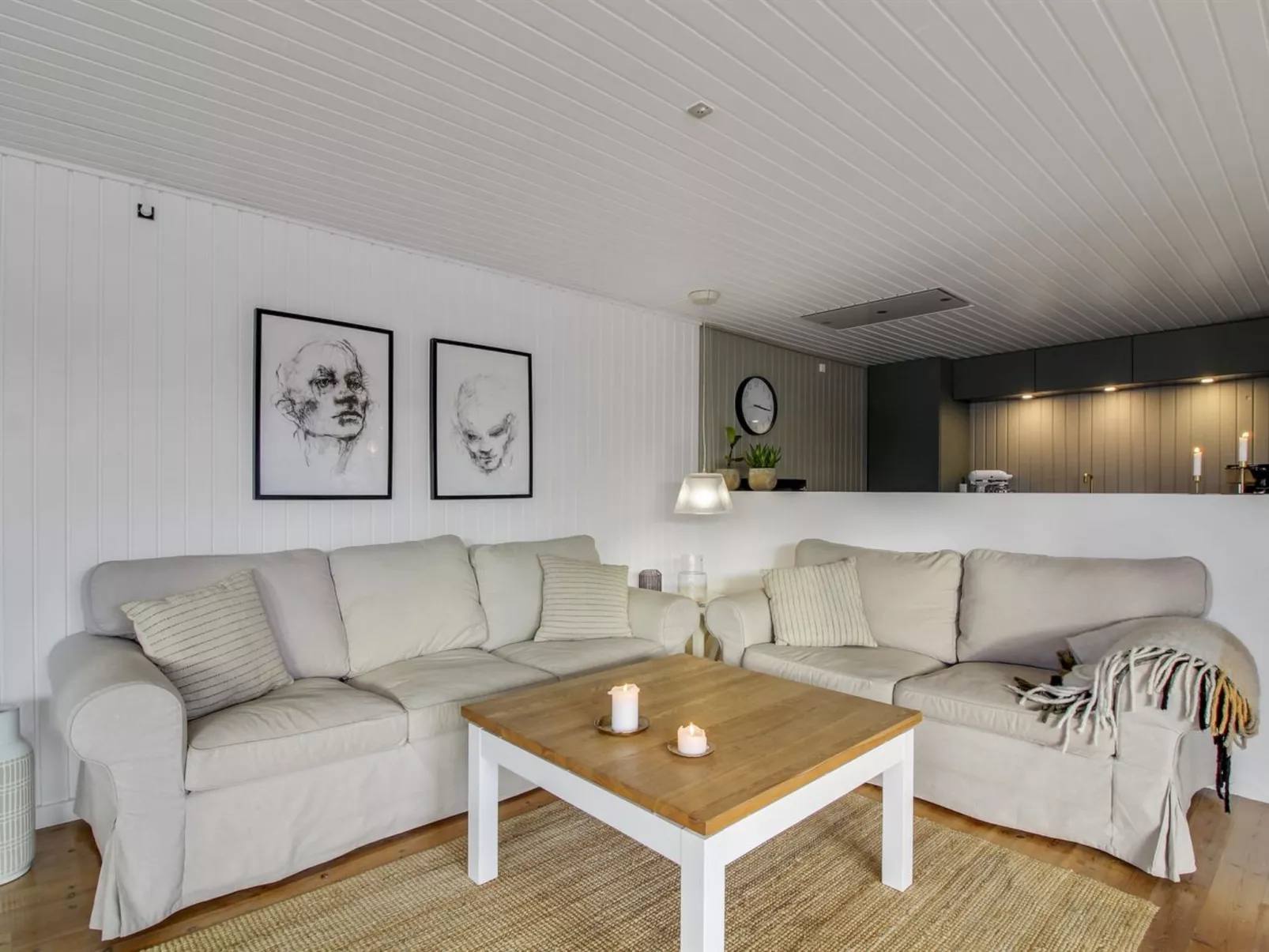 "Rutha" - 45m from the sea - Binnen