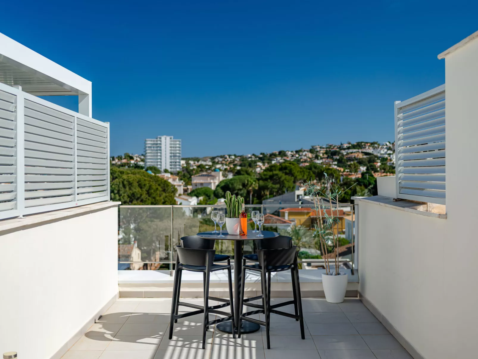 Marina Real I - Buiten