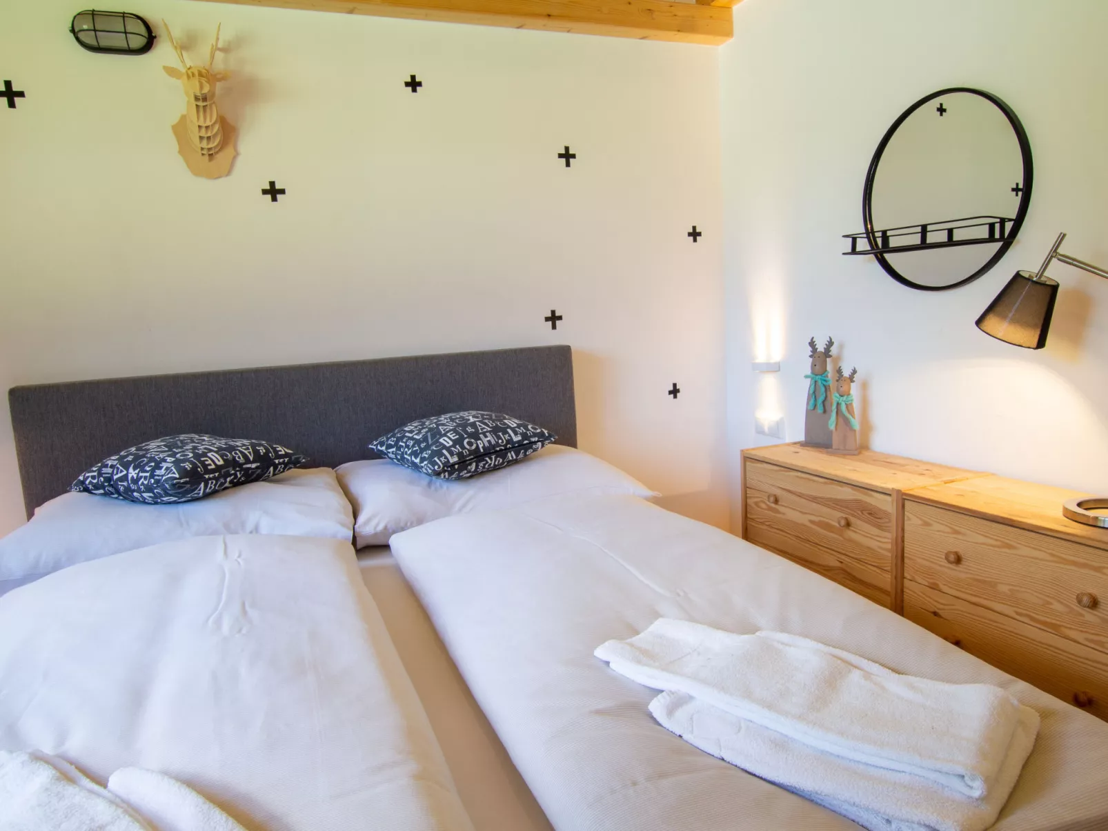 Lodge Seeblick 161 im Tauerndorf Enzingerboden - Binnen