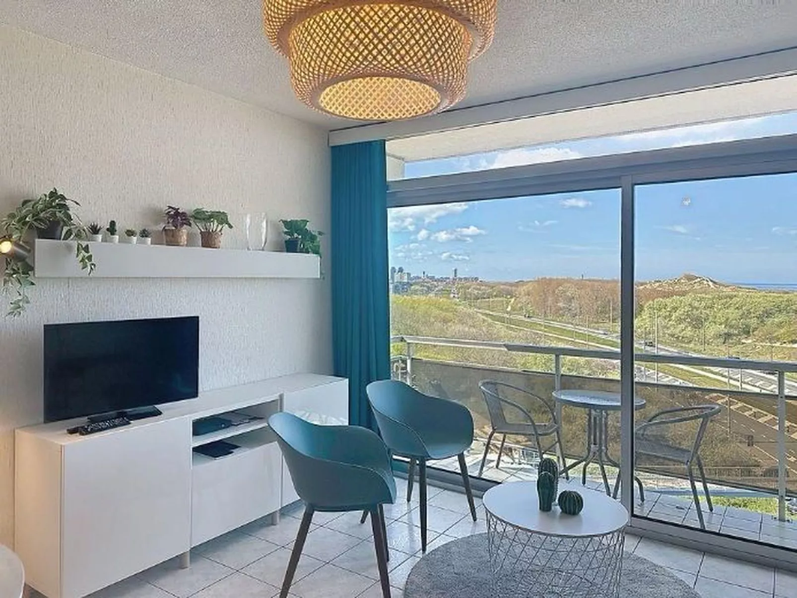 Studio 806 with balcony - Binnen