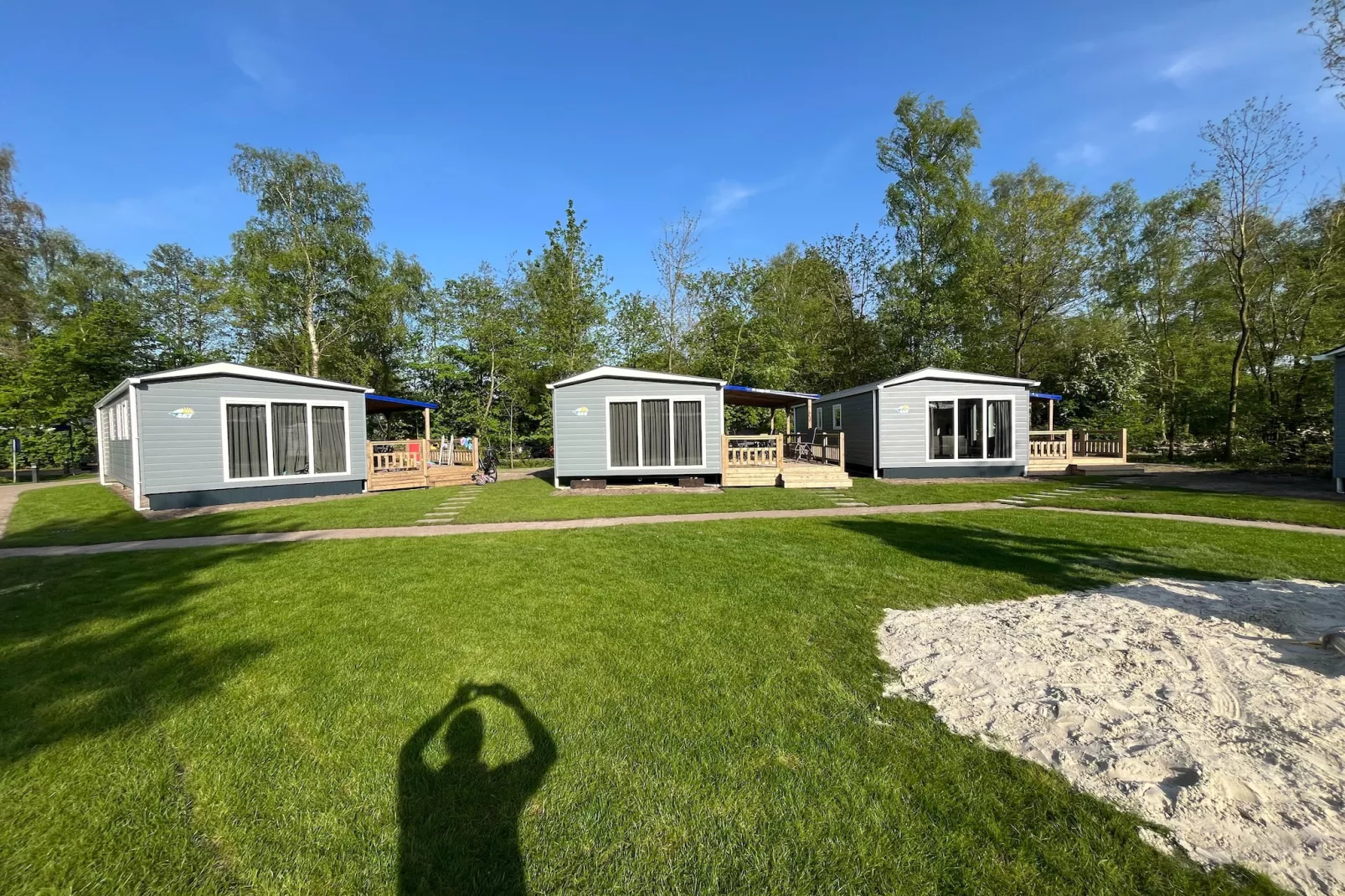Vakantiepark Bergumermeer 11 - Buitenkant zomer